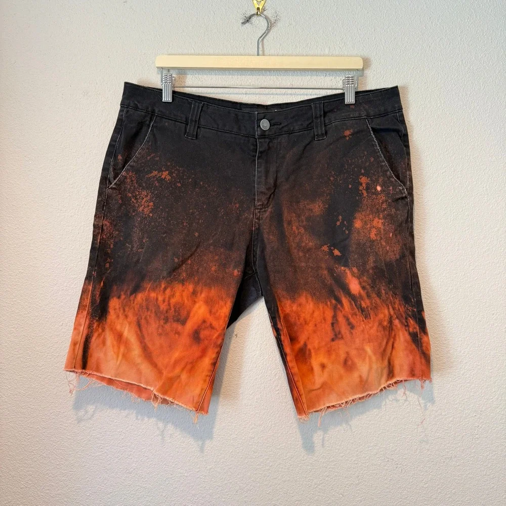 RSQ London Skinny Chino Shorts Mens 36 Black Orange Bleach Dip Dye Raw Hem Flame